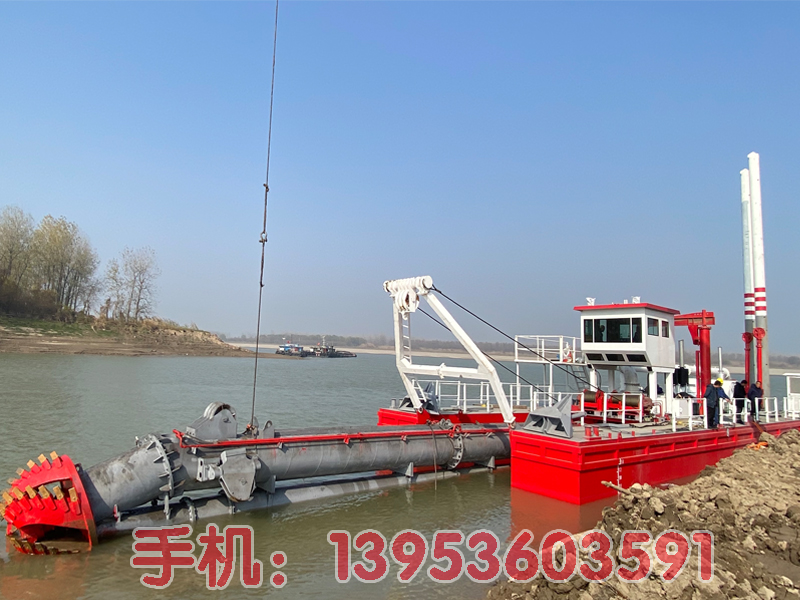 絞吸式抽沙船
